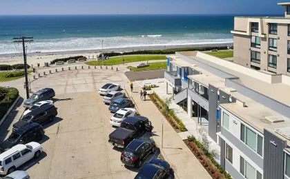 Pacific View Inn Motel