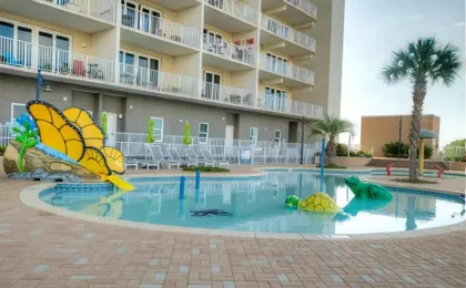 Laketown Wharf 335! 1 BD, 2 Bathroom with Amazing Amenities