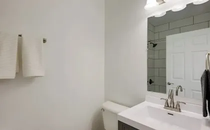 Modern Family Home in Mason w/ Backyard + Fire Pit