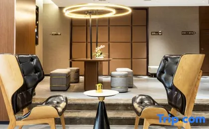 Homeinn Plus Hotel (Chongqing Guanyinqiao Pedestrian Street Jinlong Branch Road)