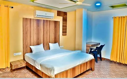 Hotel Tak International