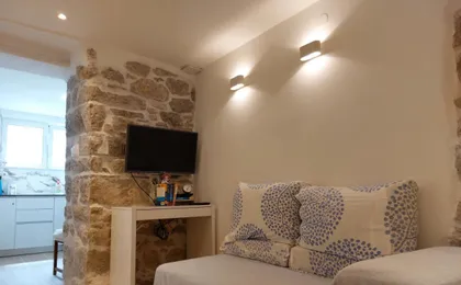 Cozy Central Split Apartment - 5 Min Walk To Old Town & Bacvice Beach
