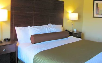 Cobblestone Inn & Suites - Ambridge