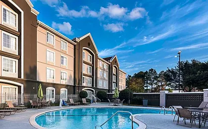 La Quinta Inn & Suites by Wyndham Shreveport Airport