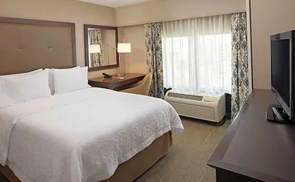 Hampton Inn Louisville Downtown