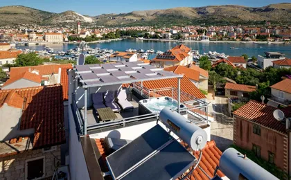Apartments & Rooms Zaja