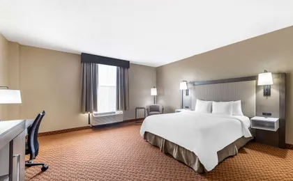 Best Western Plus Kendall Hotel & Suites