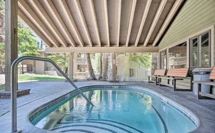Elegant Mountain-view Condo < 1 Mi to Lifts!