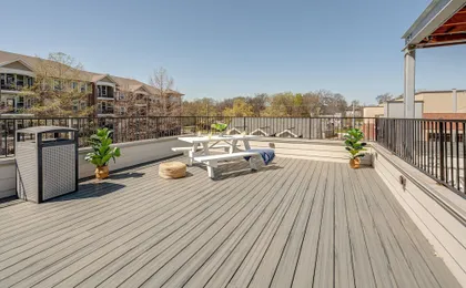 Modern Melrose-sleeps 8- Mins to Downtown Broadway