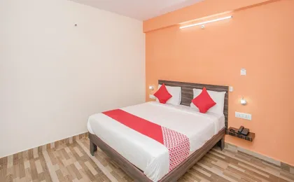 Oyo 10480 Hotel Pmr