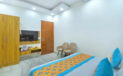 Hotel The Param Continental