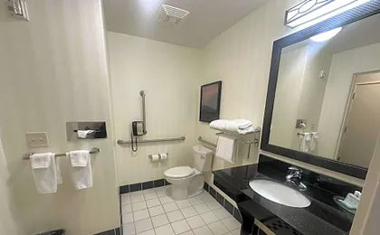 Fairfield by Marriott Inn & Suites Tulsa South Medical District