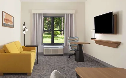 Hampton Inn & Suites Tampa-North