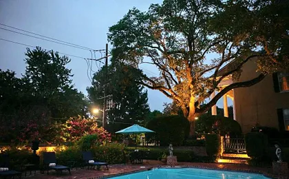 Anchuca Historic Mansion & Inn
