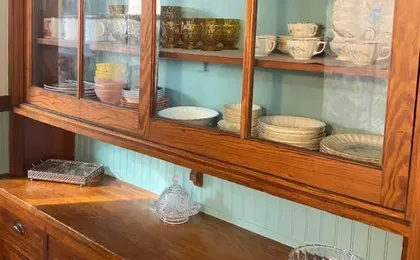 The Edmond an 1887 Arts & Crafts gem