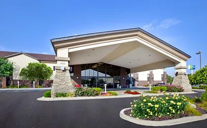 Holiday Inn Express Detroit-Warren/General Motors Technology Center By IHG