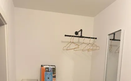 Helle Souterrainwohnung Mit Komfort