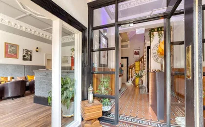 No32 Hotel