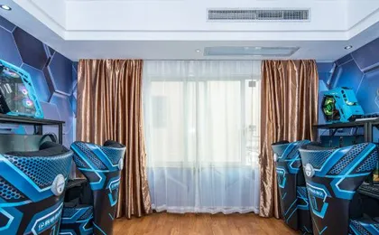 Penguin E-sport Hotel
