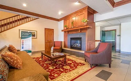 Quality Inn & Suites East Troy I-43
