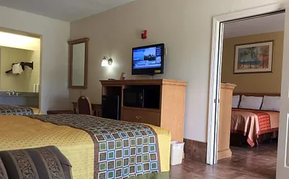 Texas Inn - Welasco/Mercedes