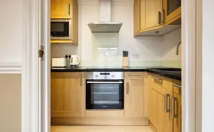 Chelsea Harbour Luxury Apartment