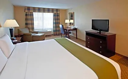 Holiday Inn Express Hotel & Suites Anderson By IHG
