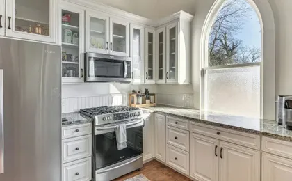 'the Sanctuary' in Historic Dtwn Staunton