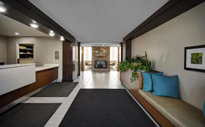 Staybridge Suites - Holland