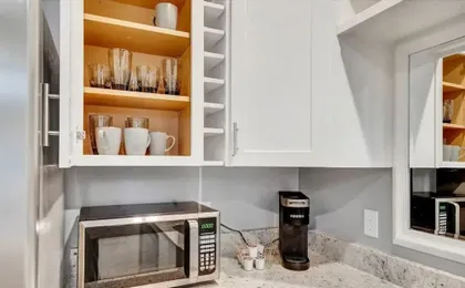 Extended Stay Comfort Fast Wi-fi Downtown!
