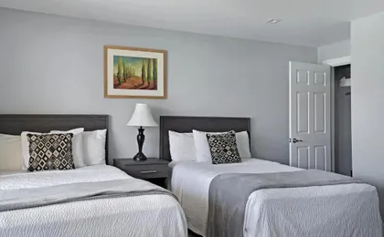A Wave Inn