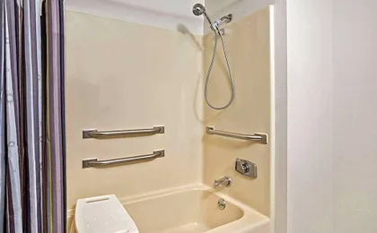 La Quinta Inn & Suites by Wyndham N Little Rock-McCain Mall