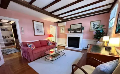 Entire Historic 5 Bed/ 5 Bath Inn Sleeps 17