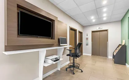 Best Western Plus Parkway Inn