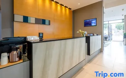 Homeinn Selected Hotel (Guangzhou Panyu Chimelong Xiatao Subway Station)