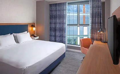 Hampton Inn by Hilton Boston Seaport District