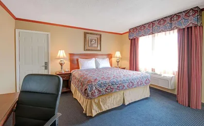 Days Inn by Wyndham Albuquerque Downtown