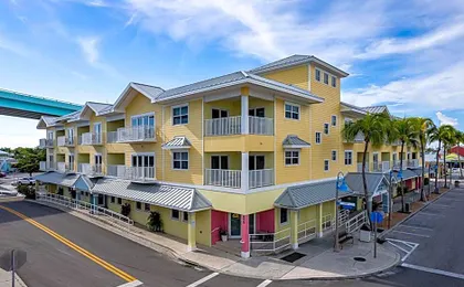 Harbour House at the Inn 301