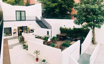 Shanghai Hidden Garden International Youth Hostel