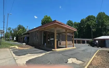 Lion Inn Albemarle by Hotel O Near US 52