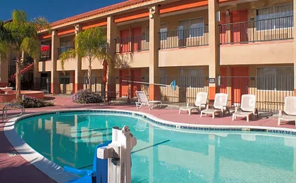 Super 8 by Wyndham Indio