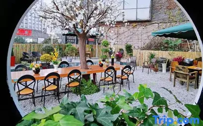 Jiangdu Garden Hotel
