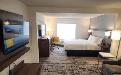 La Quinta Inn & Suites by Wyndham Milwaukee Sw New Berlin