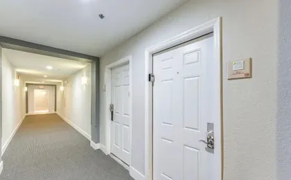 2 Mi to Disney & Old Town: Resort Condo w/ Perks