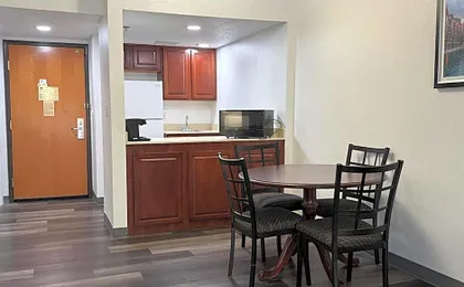 Wingate by Wyndham Indianapolis Airport-Rockville Rd.