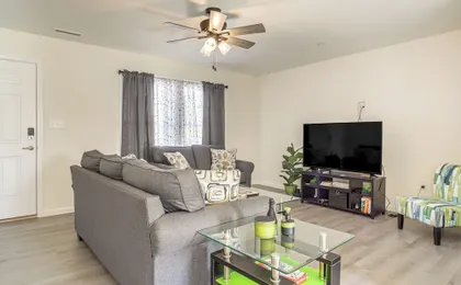 Walk to Local Eats & Docks! Crisfield Getaway