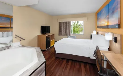 Days Inn by Wyndham Rockford