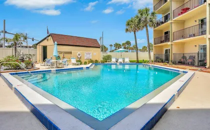 Mariners Cove 302