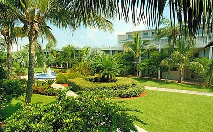 Beachcomber Beach Resort & Hotel