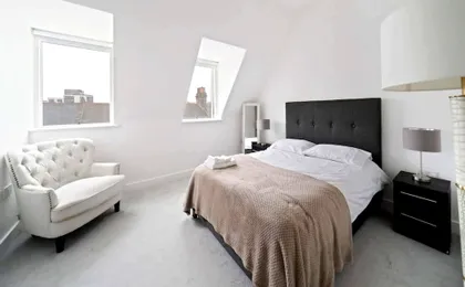 Spacious London Townhouse With Parking